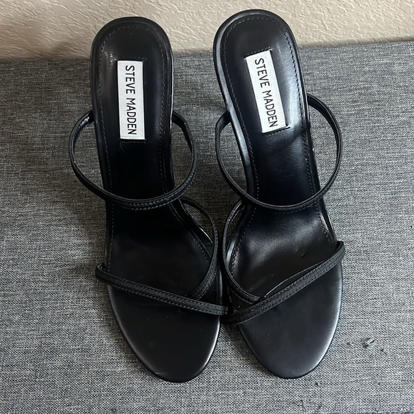 Open Toe Heels - Picture 3 of 9